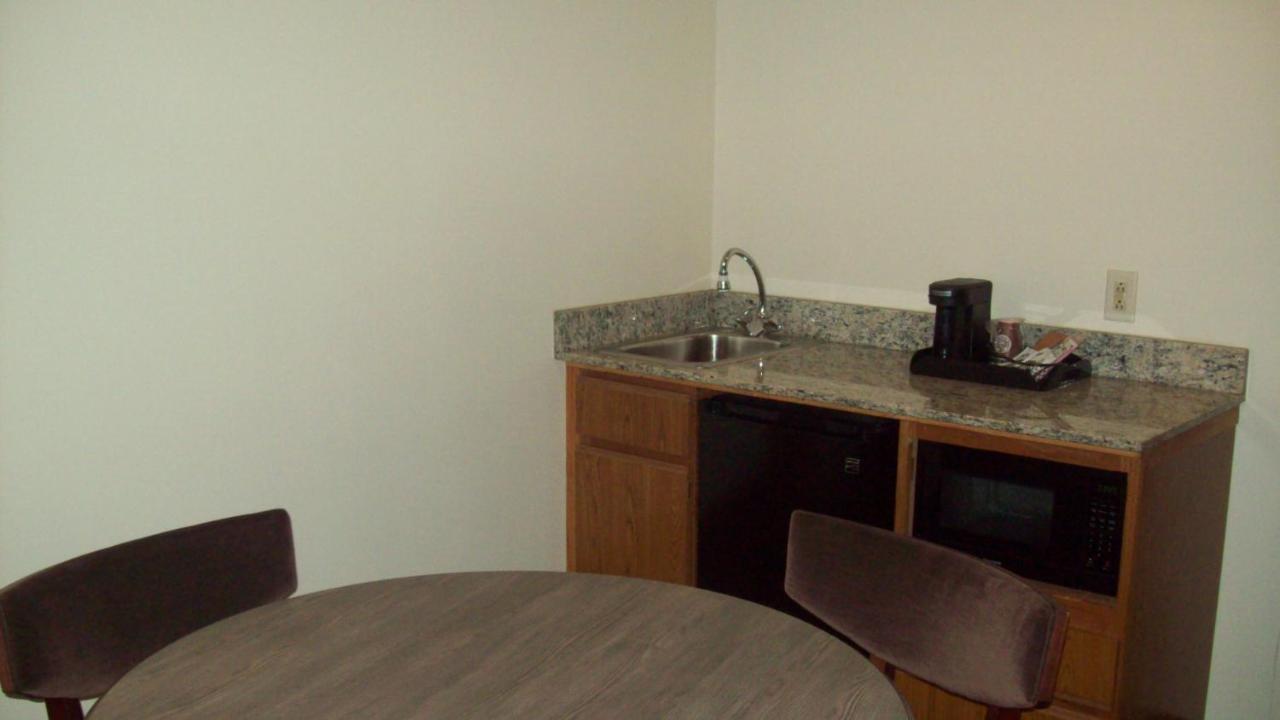 Americinn By Wyndham Silver City Esterno foto